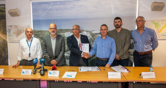 Ανακοίνωση Αρ. 132/ 2026 - Ξεκινούν τα έργα για την Αντικατάσταση 100 χιλιομέτρων Δικτύου Ύδρευσης στο κέντρο της Λεμεσού με ευρωπαϊκή χρηματοδότηση ύψους €9,2 εκατομμυρίων - Υπογραφή Σύμβασης 10/2025 στα Γραφεία του ΕΟΑ Λεμεσού στις 2 Ιουνίου 2026